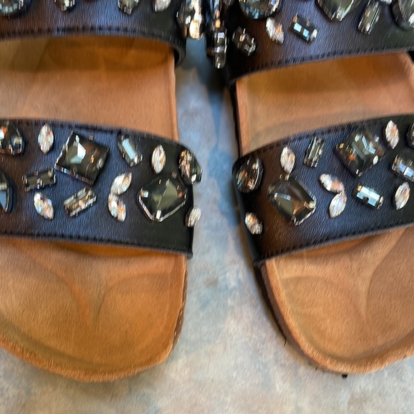 Design Lab black slides ( sz 7.5) - Picture 7 of 9